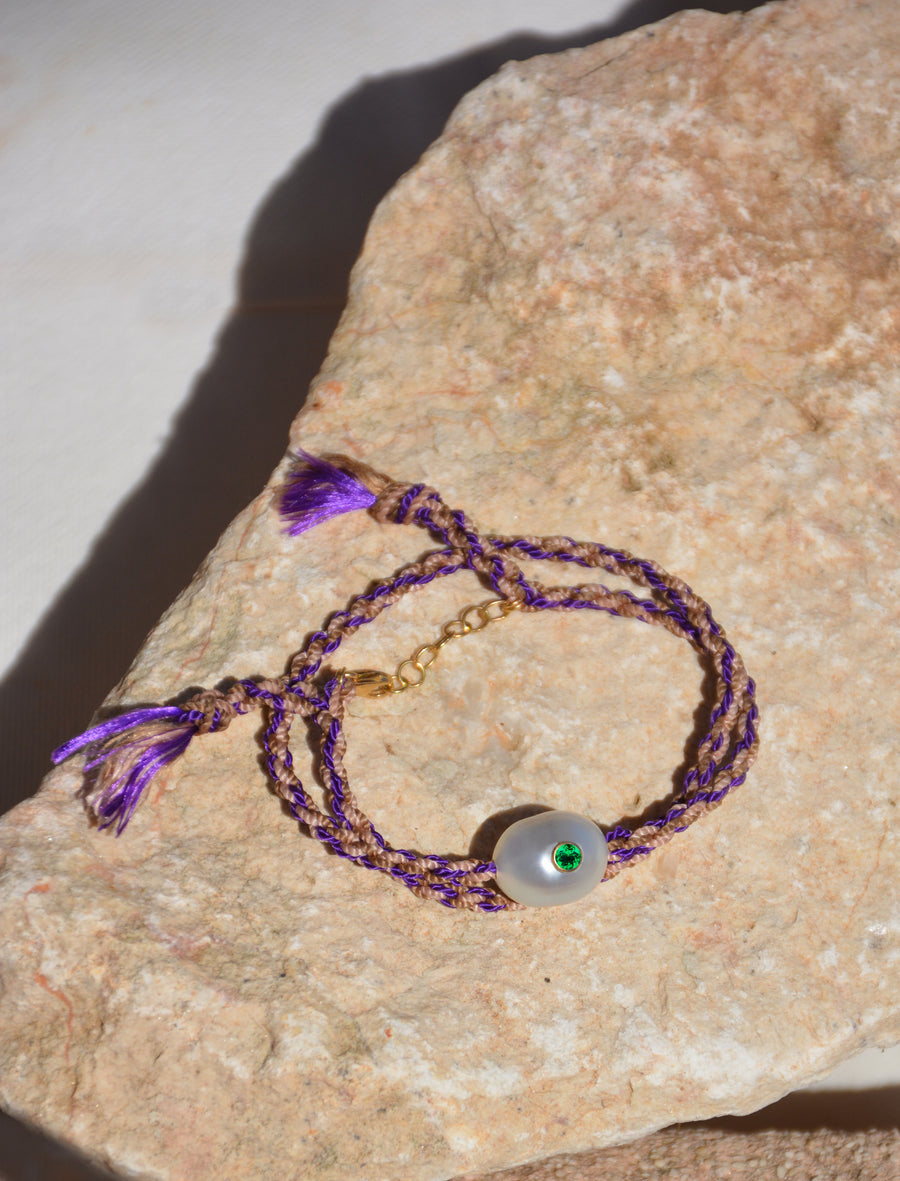 Silk Bracelet ULTRAVIOLET with Maxi White Pearl and Tsavorite